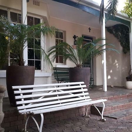 Mavilla Stellenbosch B&B Exterior photo